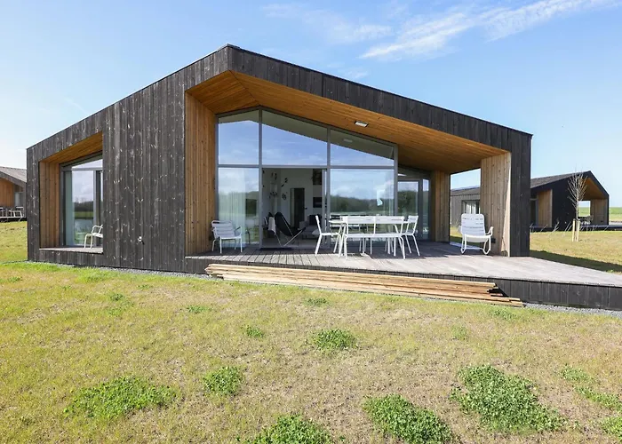 Tranquil Holiday Home With Garden
