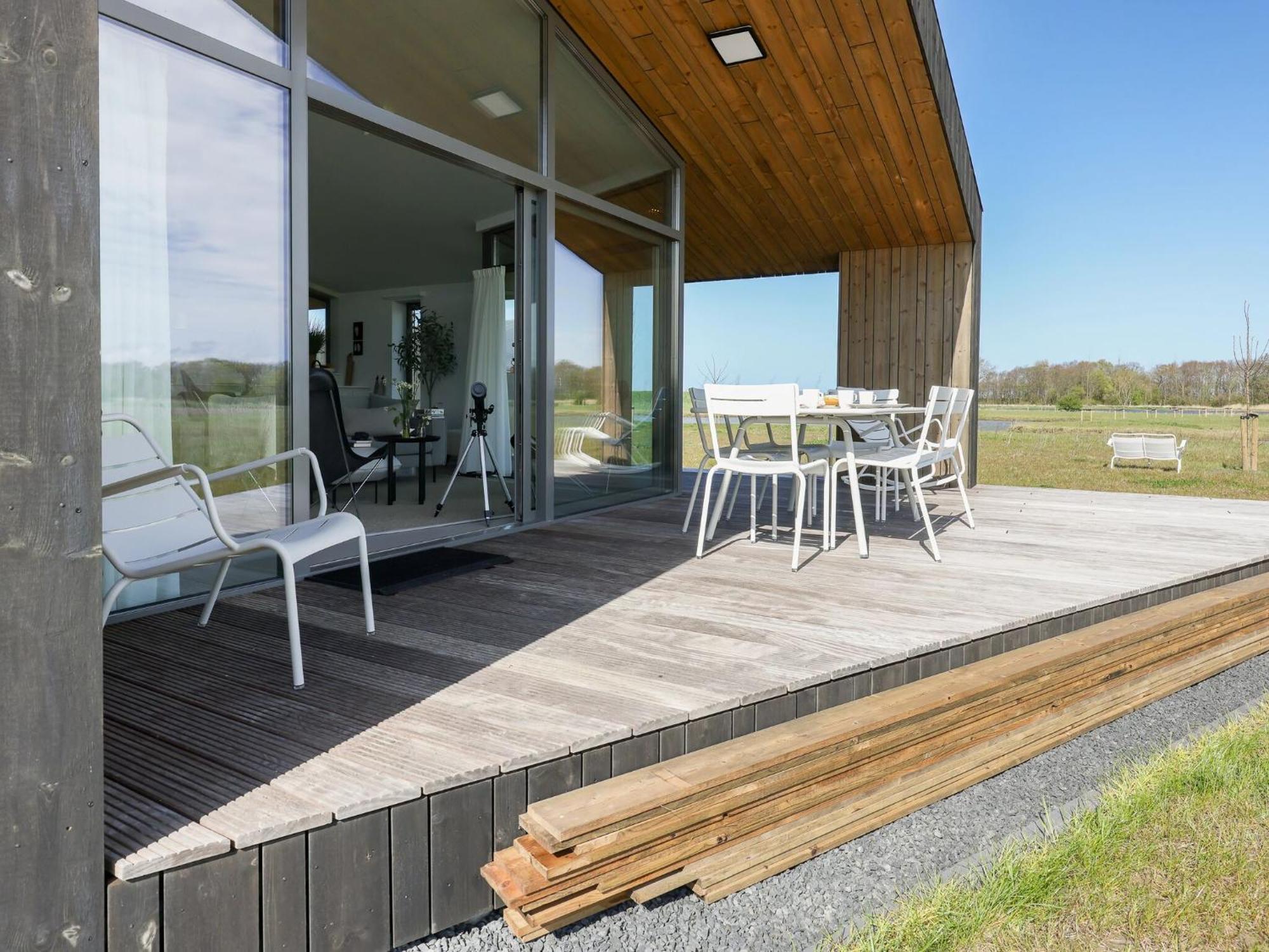 Vakantiehuis Tranquil With Garden *